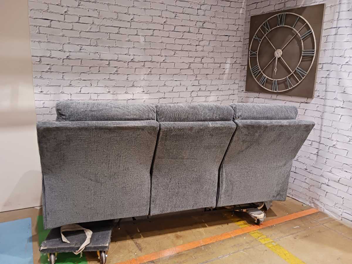 Barnsana Reclining Sofa with Power - Gravel - Gallery Image 9